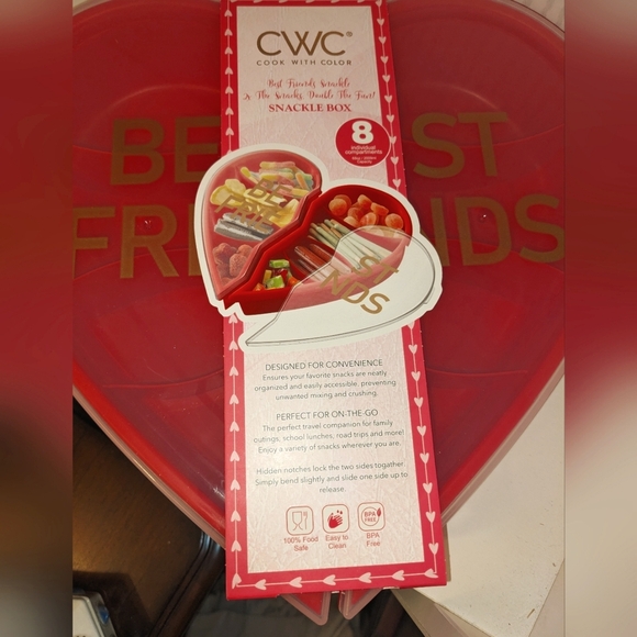 Picnicware BEST FRIENDS Snackle Box CWC Red Target NEW Storage container - Picture 2 of 6
